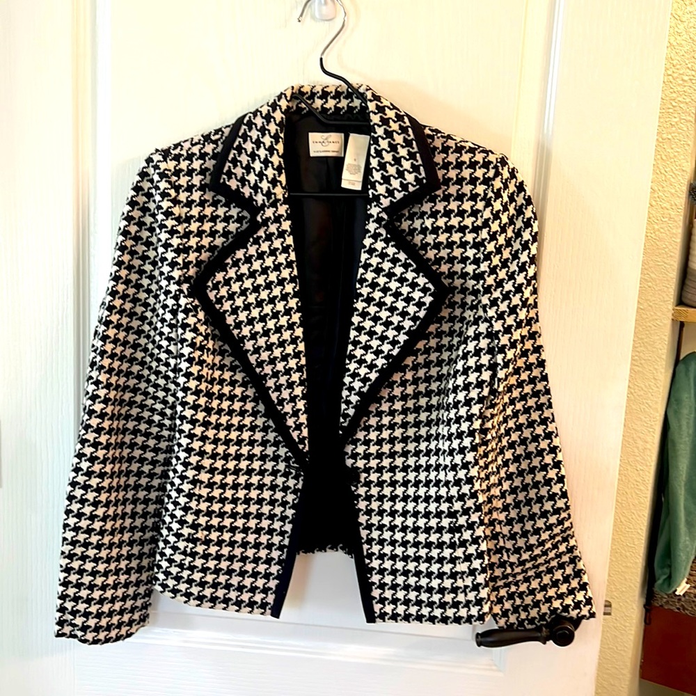 Size 8 dress jacket excellent condition